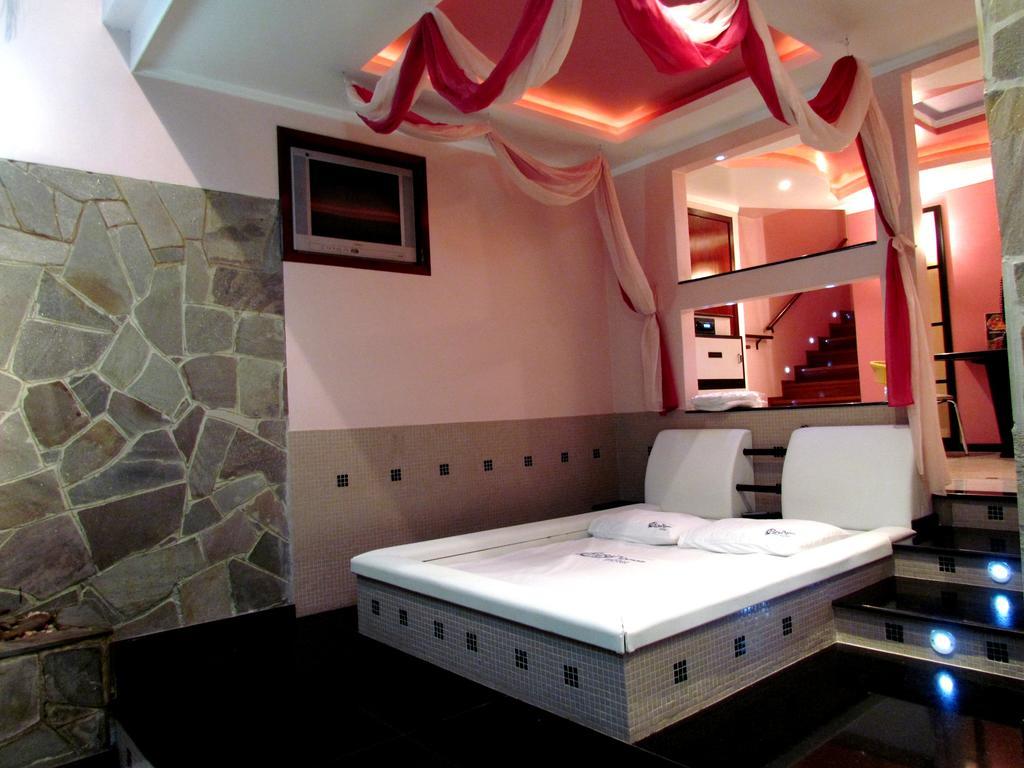 Motel Giro D'Agua (Adults Only) Caxias do Sul Eksteriør billede