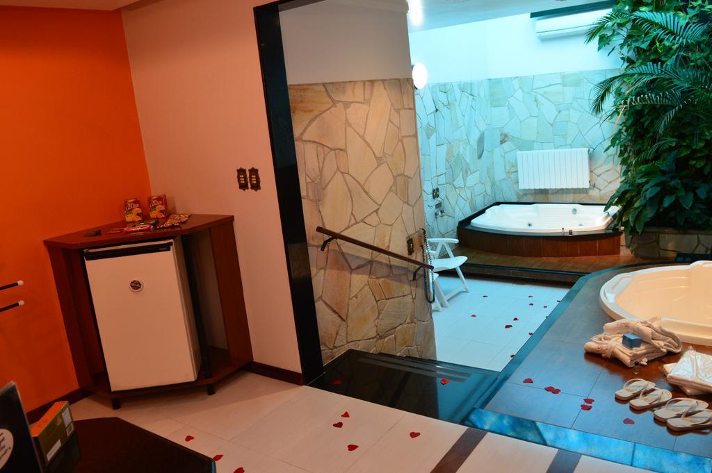 Motel Giro D'Agua (Adults Only) Caxias do Sul Eksteriør billede